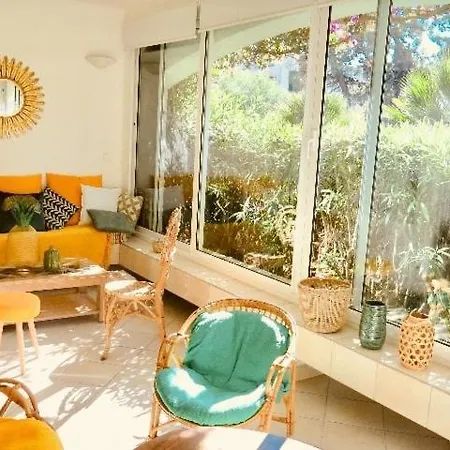 Face A La Grande Plage De Cala Rossa 아파트 르씨